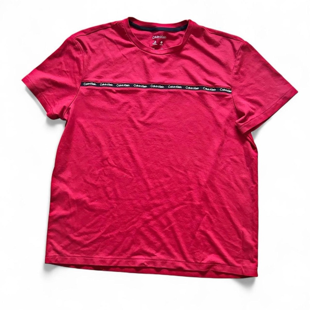Calvin Klein Men's red Short Sleeve Tee